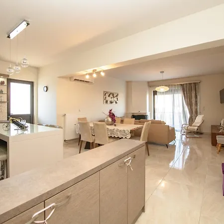 Xristina Holiday home *